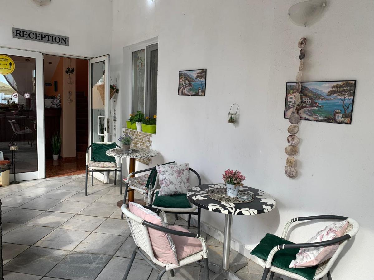 Sea Square Hotel Balcsik Kültér fotó